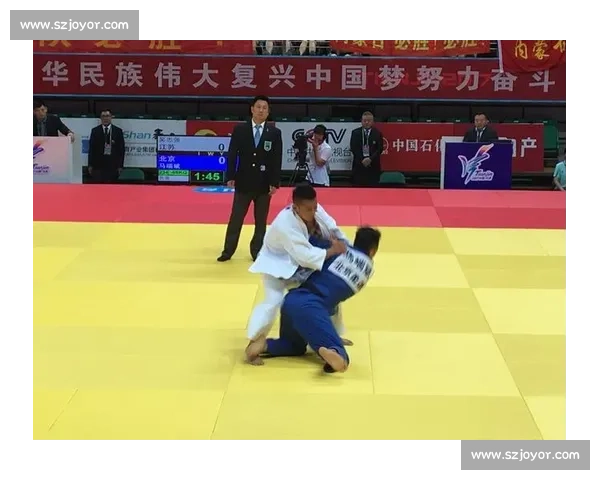 柔道冠军的荣耀之路与坚持奋斗背后的励志故事揭秘